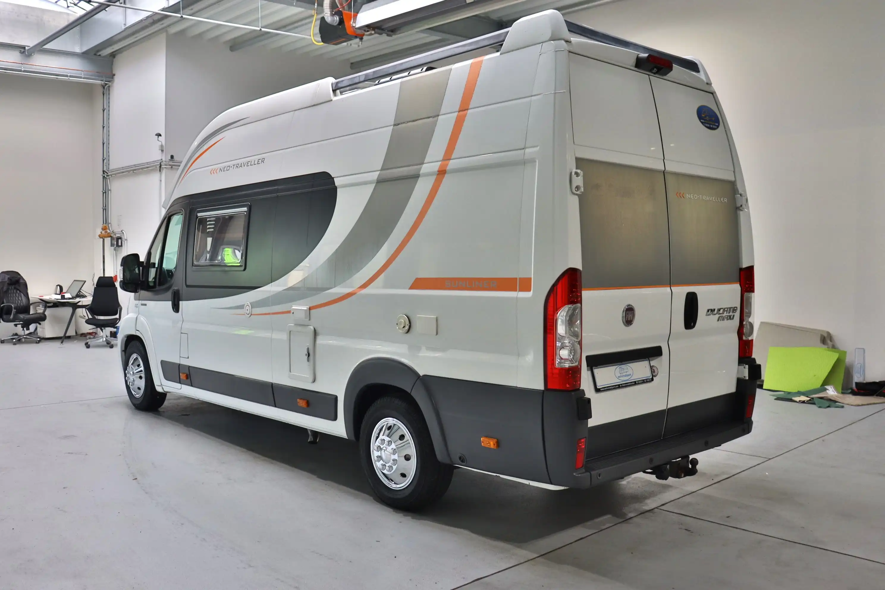 GLOBE-TRAVELER Sunliner